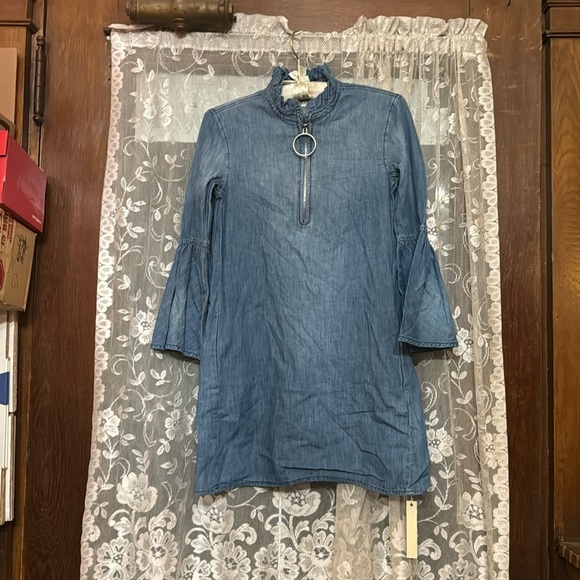 Dresses & Skirts - BlankNYC lightweight Jean mini dress with cute sleeves size XS brand new
